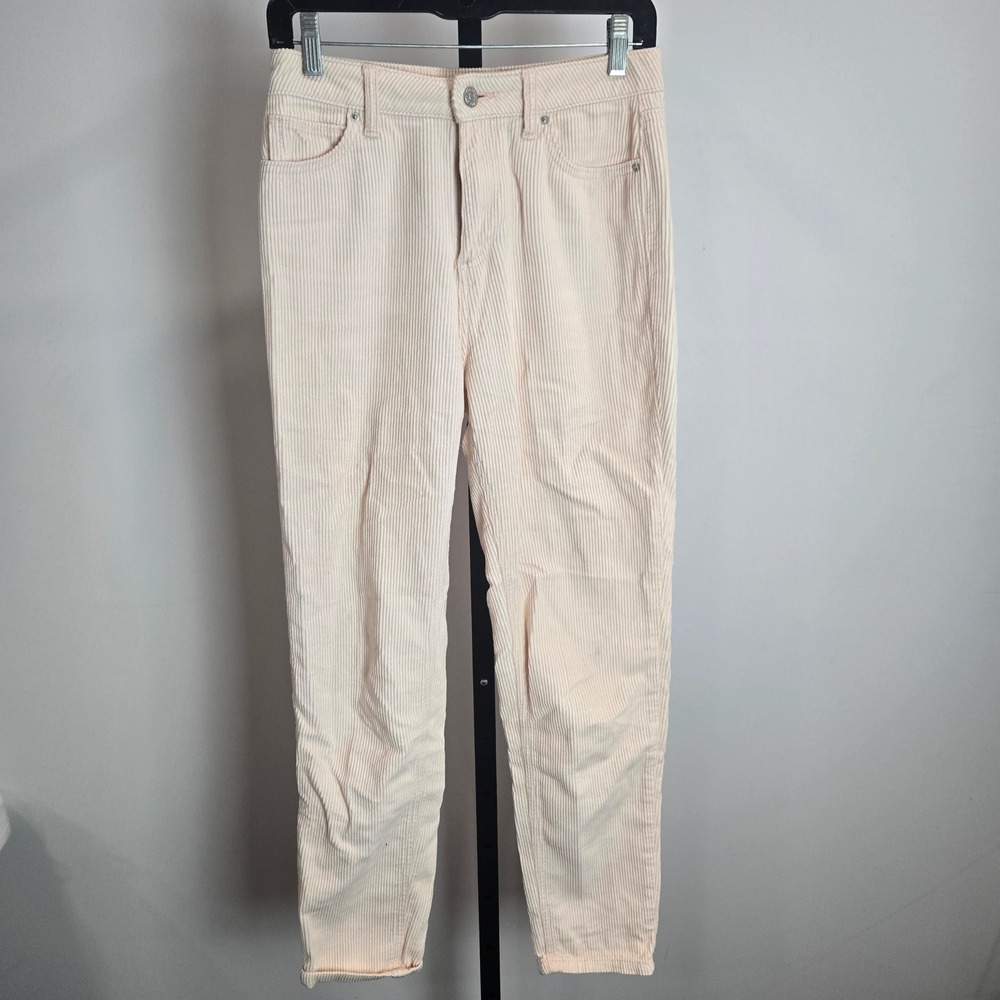 BDG Urban Outfitters Mom High-Rise Corduroy Pants Peach Cream 26 90s Style Fall